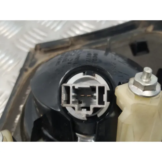 Piloto Trasero Derecho Interior para Mazda 3 Berlina (Bk)