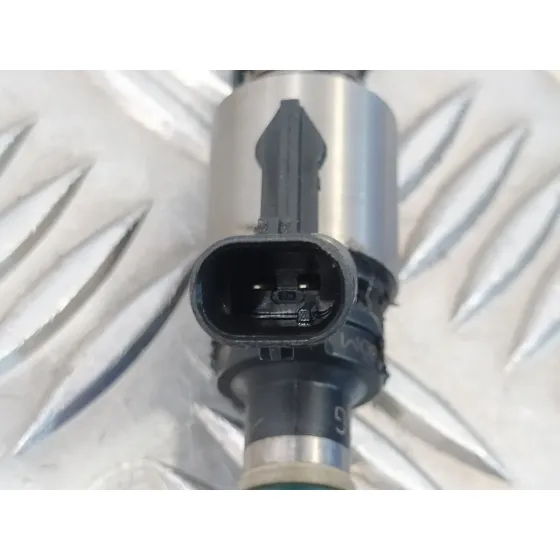 Inyector para Audi A3 Limousine (8Vs, 8Vm)