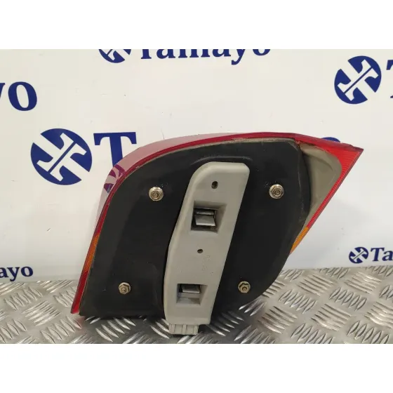 Piloto Trasero Izquierdo para Ford Fiesta Berl./Courier