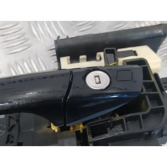 Maneta Exterior Delantera Izquierda para Mercedes-Benz Clase E (W212) Lim.