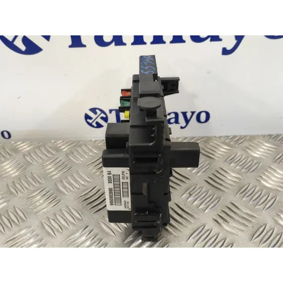 Caja Reles / Fusibles para Peugeot 307 (S1)