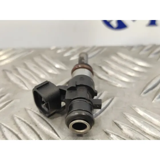 Inyector para Audi A3 Limousine (8Vs, 8Vm)