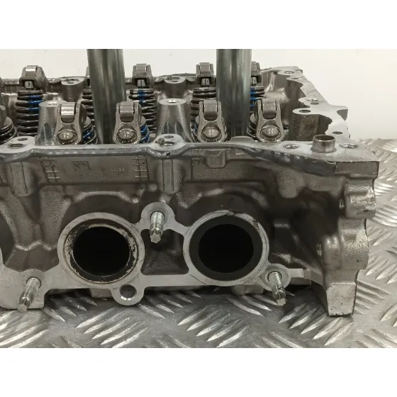Culata para Toyota Prius (Zvw50)