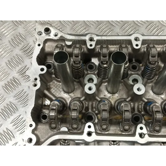 Culata para Toyota Prius (Zvw50)