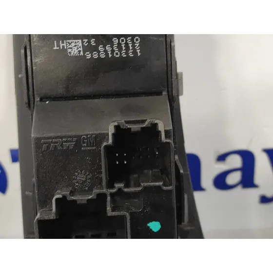 Mando Elevalunas Delantero Derecho para Opel Astra J Sports Tourer