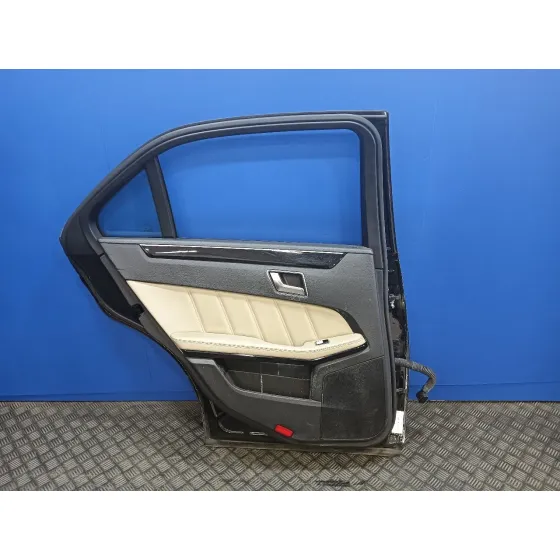 Puerta Trasera Izquierda para Mercedes-Benz Clase E (W212) Lim.