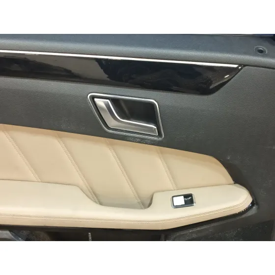 Puerta Trasera Izquierda para Mercedes-Benz Clase E (W212) Lim.