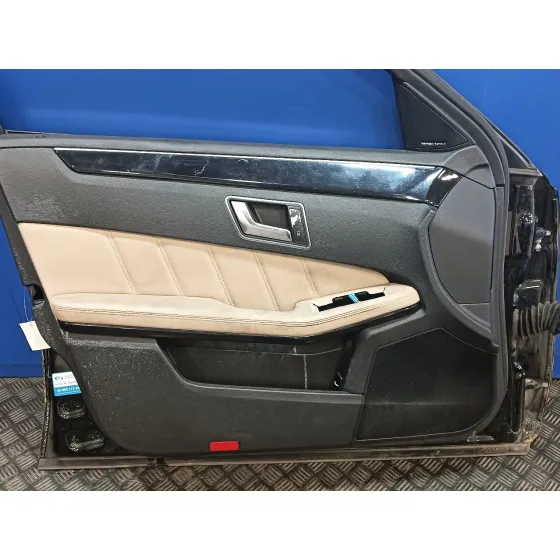 Puerta Delantera Izquierda para Mercedes-Benz Clase E (W212) Lim.