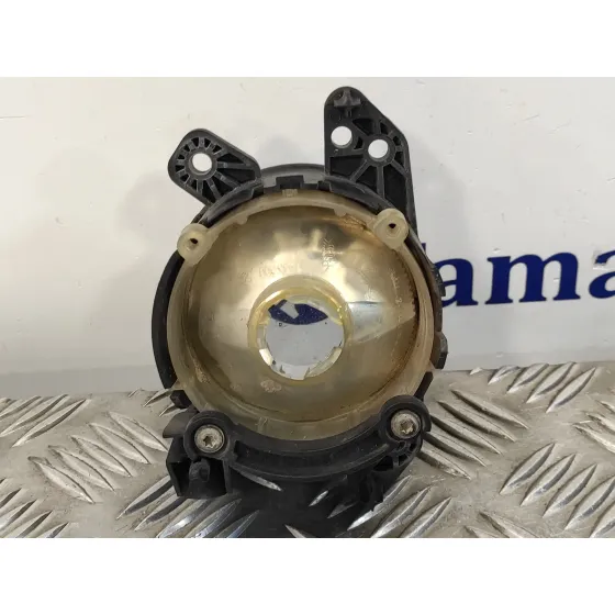 Faro Antiniebla Derecho para Mercedes-Benz Clase B (W245)