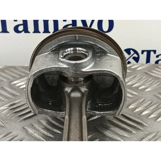 Piston para Toyota Prius (Zvw50)