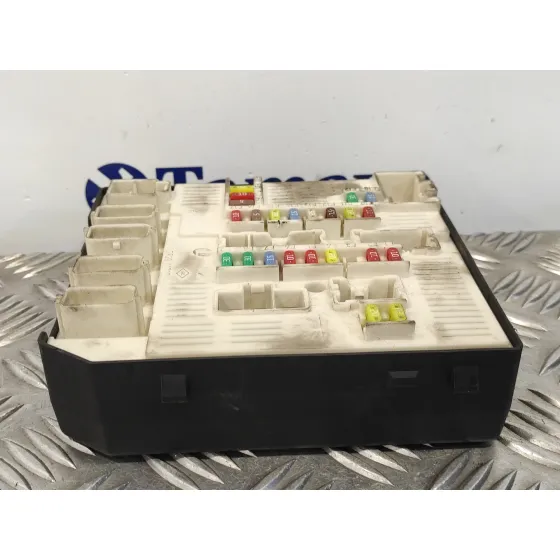 Caja Reles / Fusibles para Renault Megane Iii Berlina 5 P