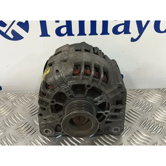 Alternador para Nissan Primera Berlina (P12)