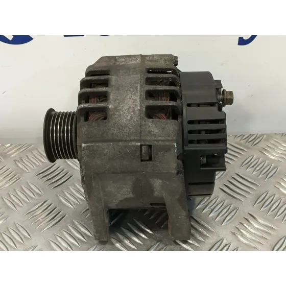 Alternador para Nissan Primera Berlina (P12)