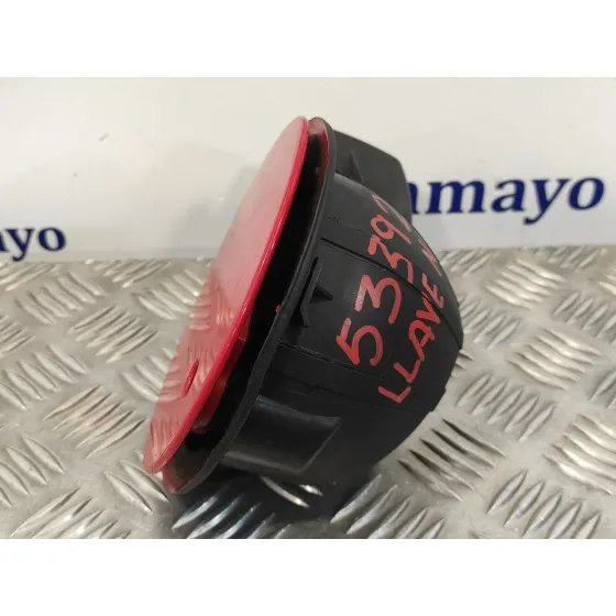 Tapa Exterior Combustible para Ford Fusion (Cbk)