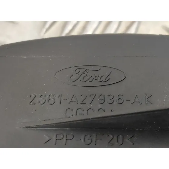 Tapa Exterior Combustible para Ford Fusion (Cbk)