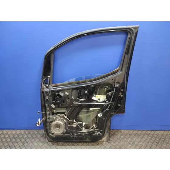 Puerta Delantera Derecha para Nissan Nv 200 (M20)