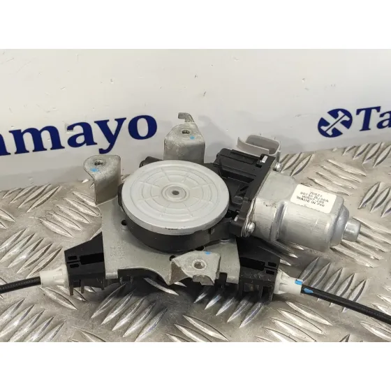 Elevalunas Delantero Derecho para Nissan Nv 200 (M20)