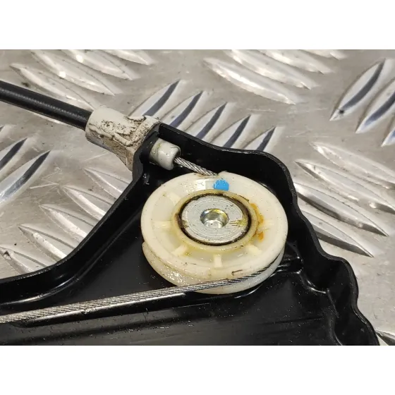 Elevalunas Delantero Derecho para Nissan Nv 200 (M20)