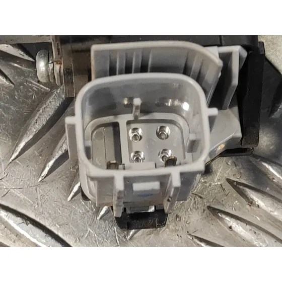 Elevalunas Delantero Derecho para Nissan Nv 200 (M20)