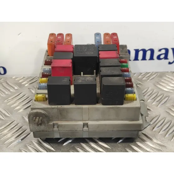 Caja Reles / Fusibles para Alfa Romeo Gt (125)