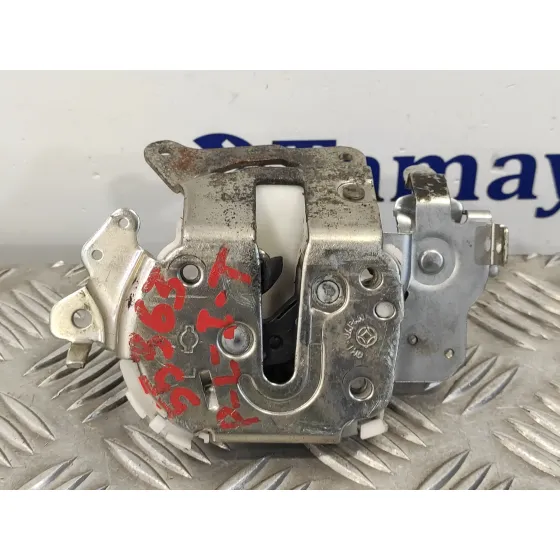 Cerradura Puerta Lateral Izquierda para Nissan Nv 200 (M20)