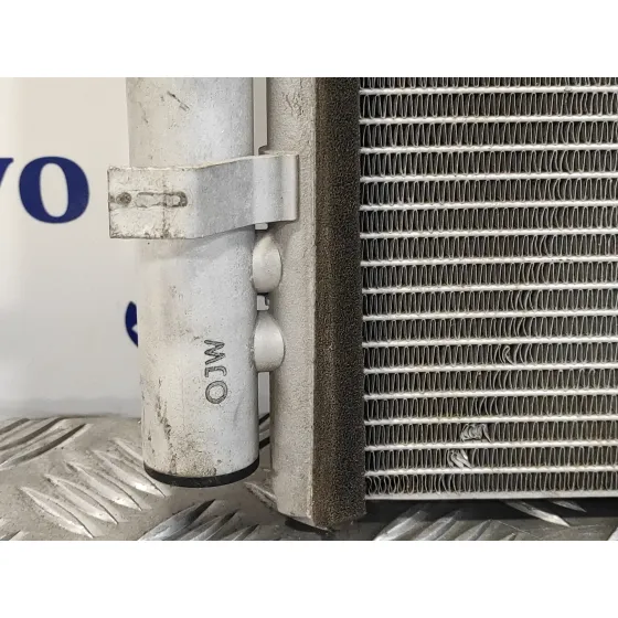 Condensador / Radiador Aire Acondicionado para Hyundai I20 Active
