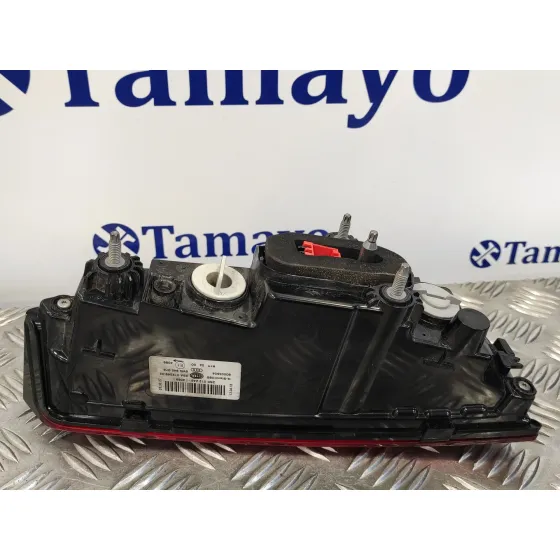 Piloto Trasero Derecho Interior para Audi A4 Berlina (8W2)