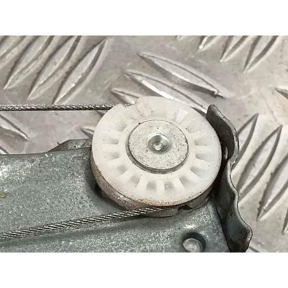 Elevalunas Delantero Derecho para Renault Clio Iv