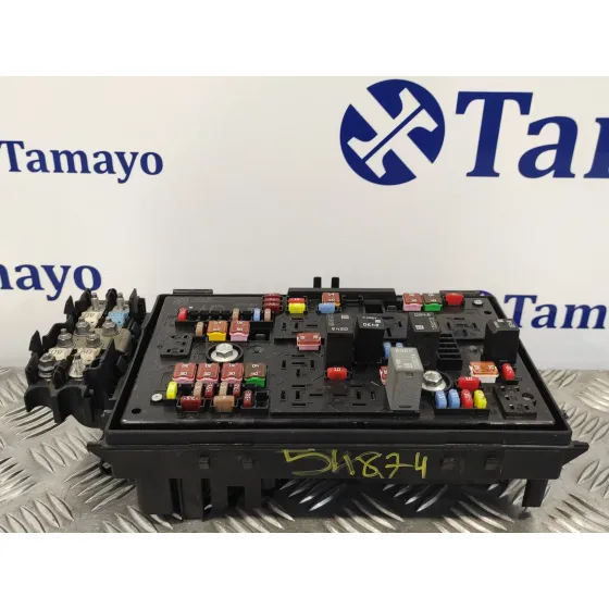 Caja Reles / Fusibles para Opel Astra J Lim.