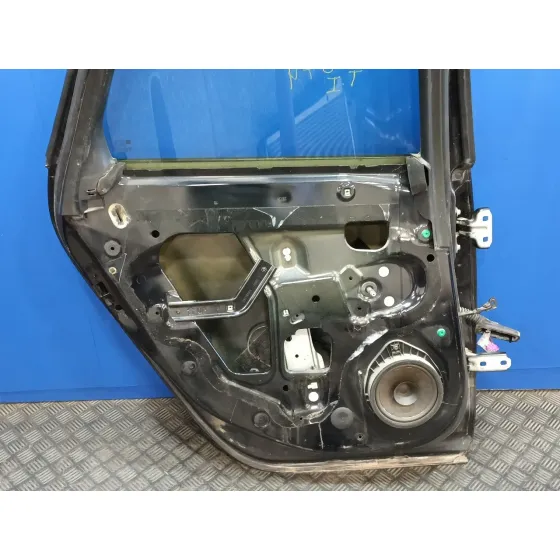 Puerta Trasera Izquierda para Opel Astra J Lim.