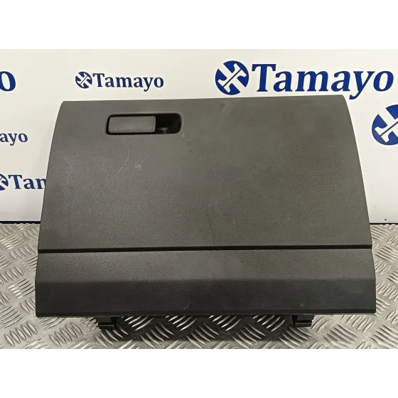 Guantera para Mazda 3 Berlina (Bp)