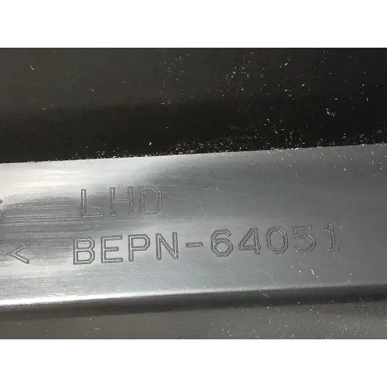 Guantera para Mazda 3 Berlina (Bp)