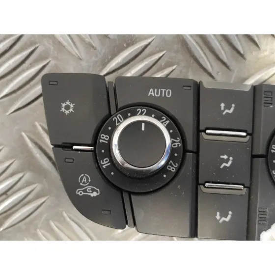 Mando Climatizador para Opel Astra J Lim.