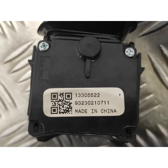 Mando Limpia para Opel Astra J Lim.