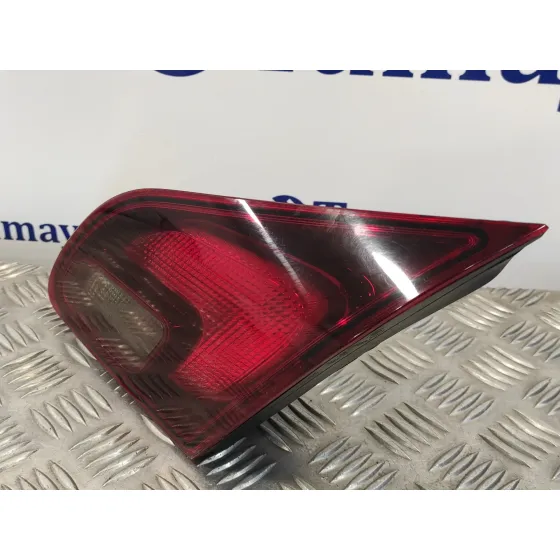 Piloto Trasero Derecho Interior para Opel Astra J Lim.