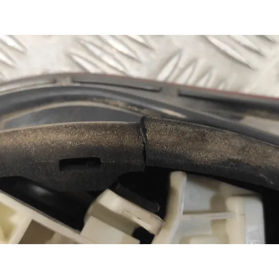 Piloto Trasero Izquierdo Interior para Opel Astra J Lim.