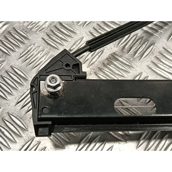 Elevalunas Trasero Izquierdo para Seat Ibiza (Kj1)