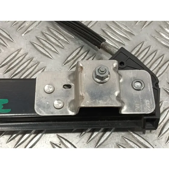 Elevalunas Trasero Izquierdo para Seat Ibiza (Kj1)