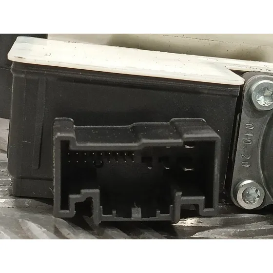 Elevalunas Delantero Izquierdo para Seat Ibiza (Kj1)