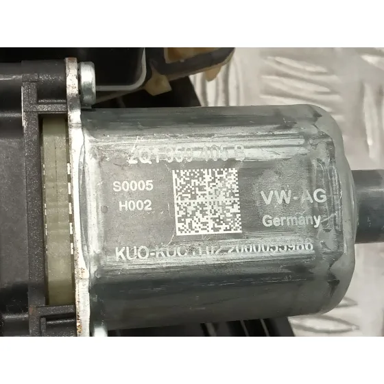Elevalunas Delantero Izquierdo para Seat Ibiza (Kj1)