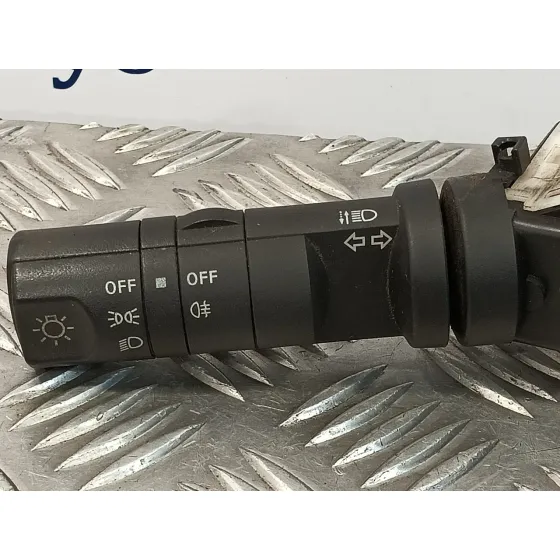Mando Intermitentes para Nissan Navara Pick-Up (D40M)