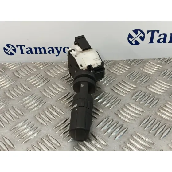 Mando Limpia para Nissan Navara Pick-Up (D40M)