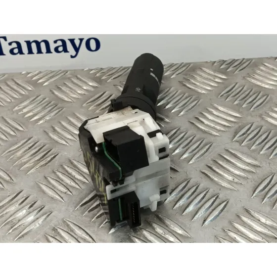 Mando Limpia para Nissan Navara Pick-Up (D40M)