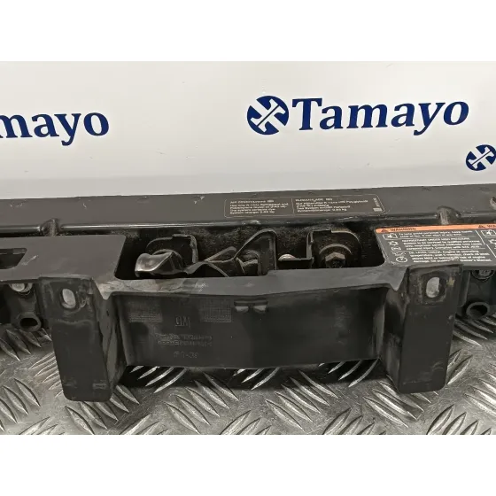 Travesano Superior para Opel Astra J Lim.
