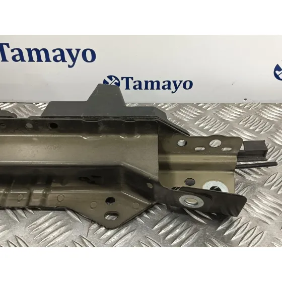 Travesano Superior para Opel Astra J Lim.
