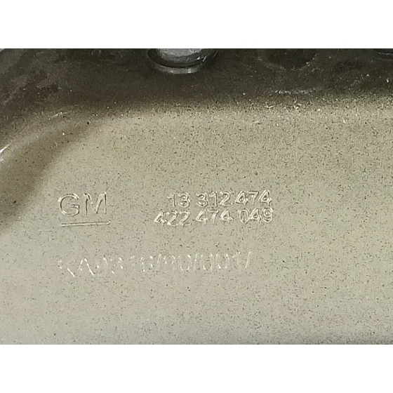 Travesano Superior para Opel Astra J Lim.