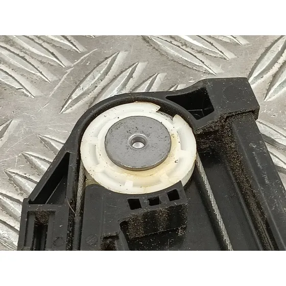 Elevalunas Delantero Derecho para Seat Ibiza (Kj1)