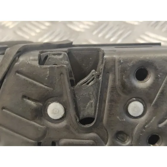 Cerradura Puerta Trasera Izquierda para Seat Ibiza (Kj1)