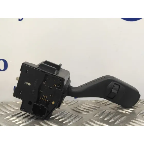 Mando Intermitentes para Ford Focus Berlina (Cap)