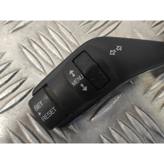 Mando Intermitentes para Ford Focus Berlina (Cap)